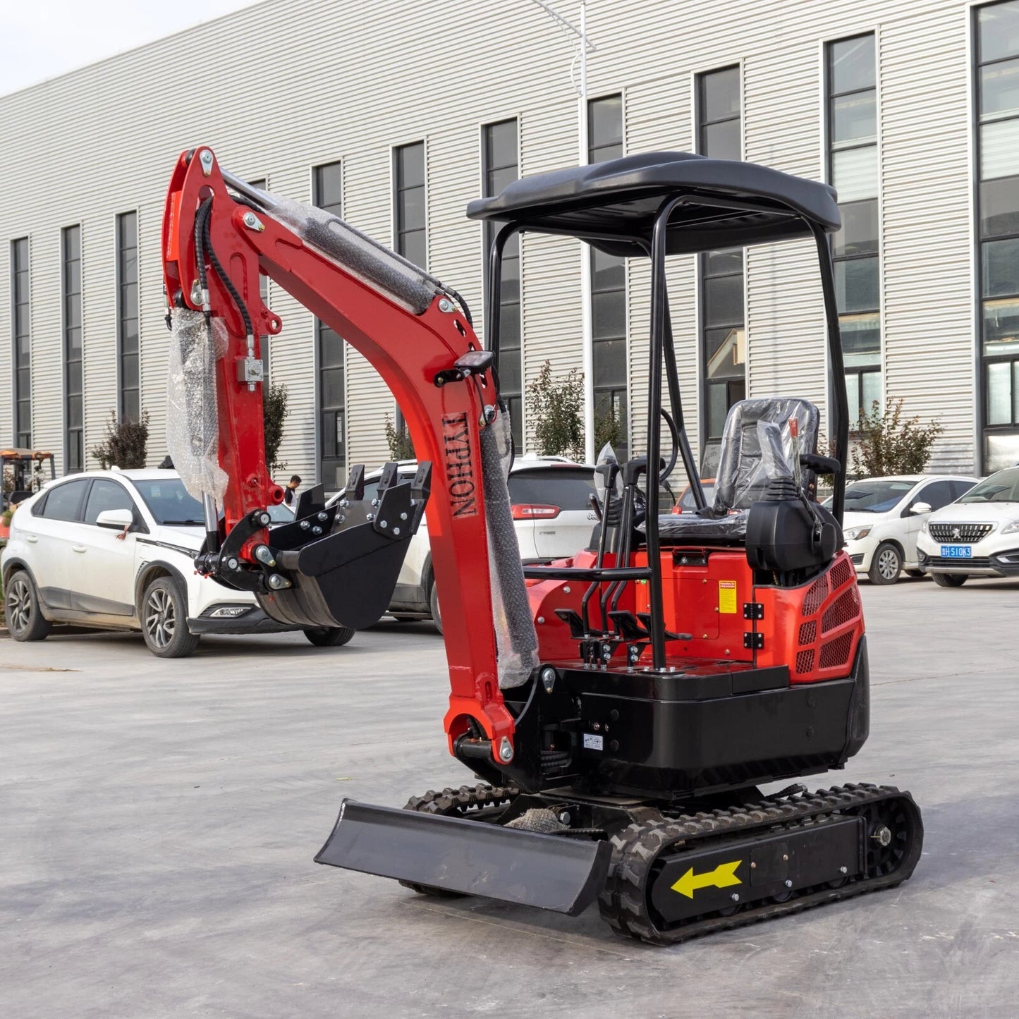4,000 lbs Terror XVIII Mini Excavator, EPA Certified KUBOTA D902 Diesel Machine